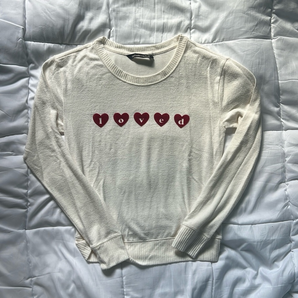 Abercrombie & Fitch cream soft sweater. XS.